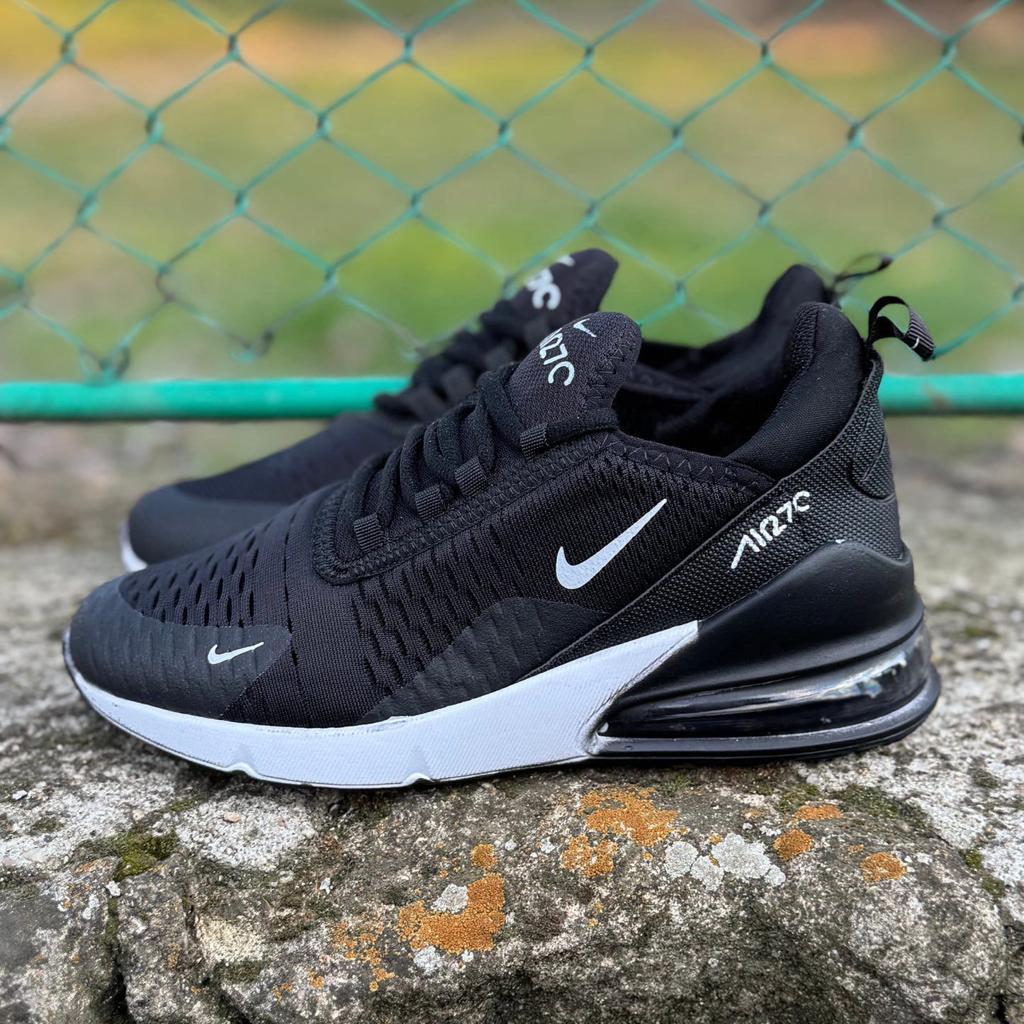 ARI27C Negru-Alb